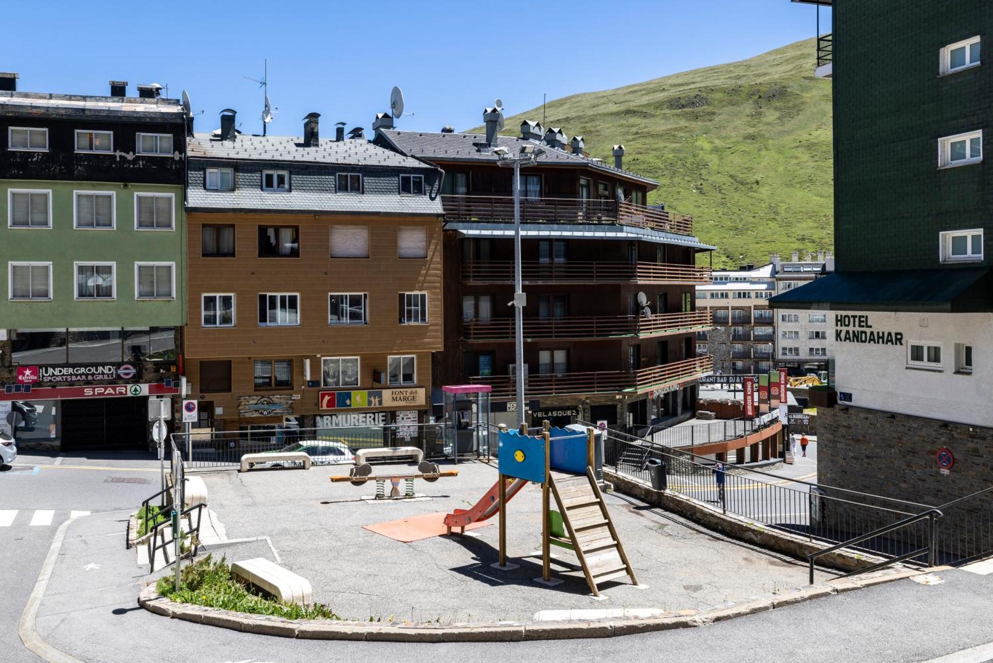 Estudio Para Grupos Pequenos En El Pas De La Casa - Centrico Bagian luar foto