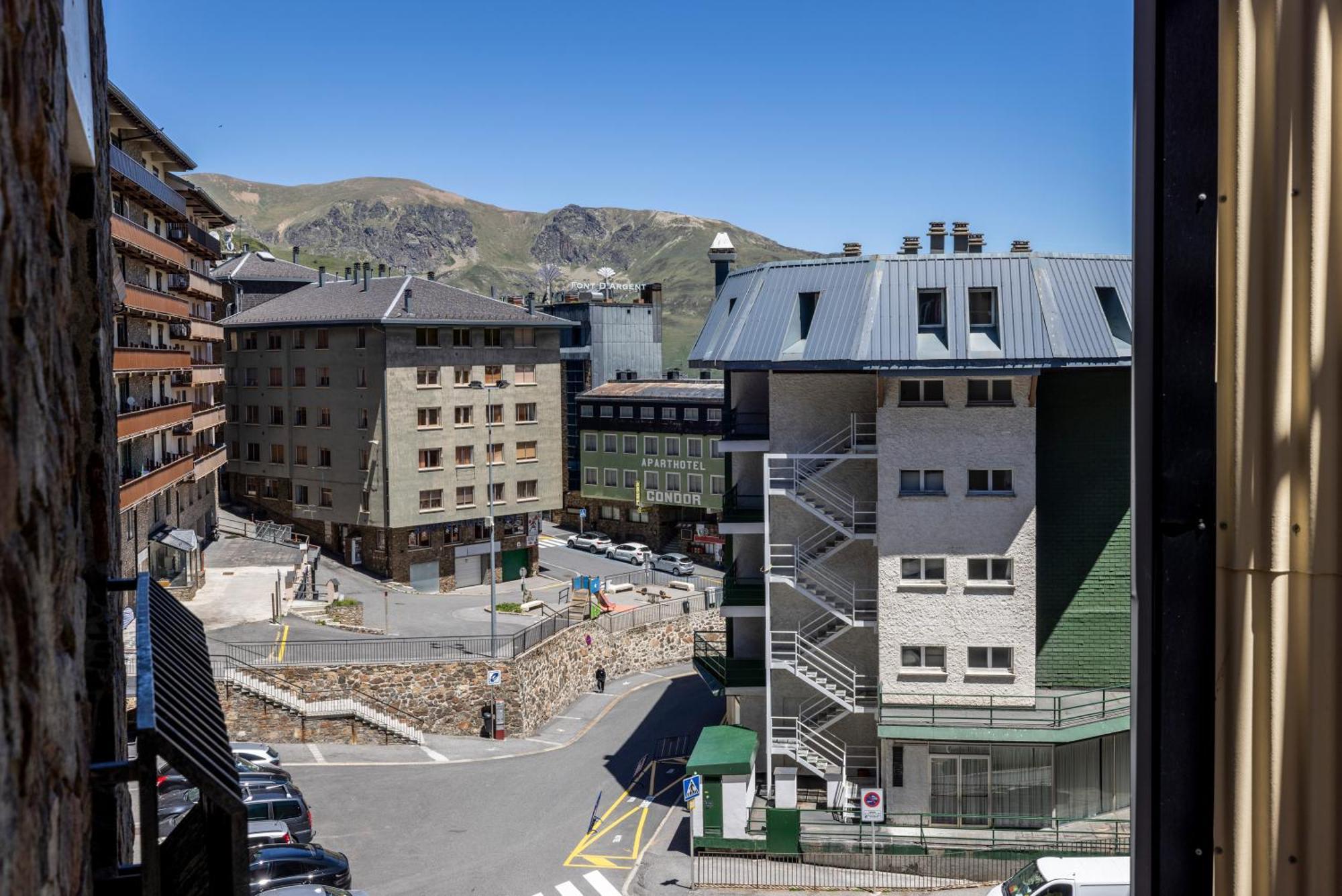 Estudio Para Grupos Pequenos En El Pas De La Casa - Centrico Bagian luar foto
